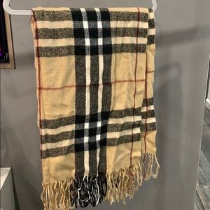 Patterned scarf